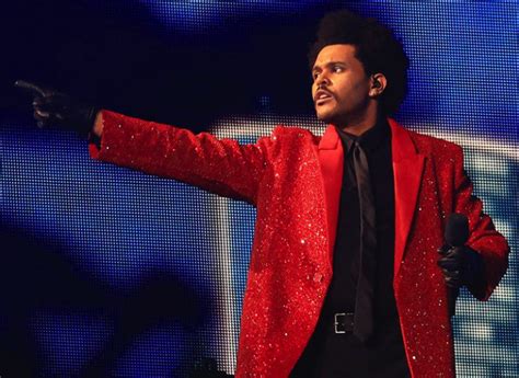 The Weeknd Gets Lost During Super Bowl Halftime Performance Gets
