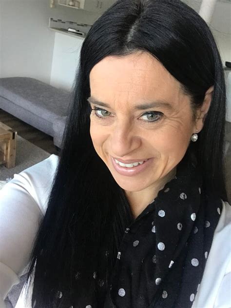 Find a cougar/milf on tinder (no, there is no tinder for milfs) and swipe her right. Sugar Mummy: Cougar Dating| Find A Rich Millionaire Sugar ...