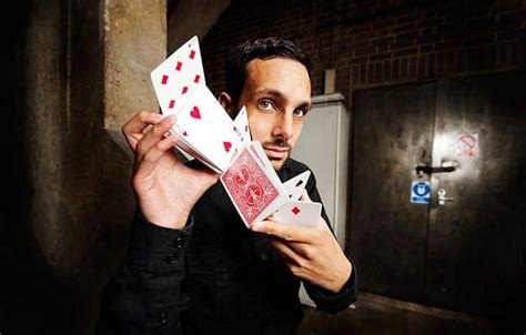 The 10 Best Magicians In Pictures Streetmagician Dynamo Magician