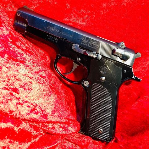 Smith And Wesson Model 59 Classic 9mm Metal Pistol For Sale