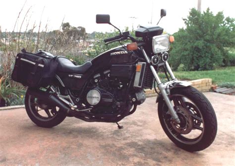 Honda Sabre 700 Vf700s Motorcycles Webbikeworld