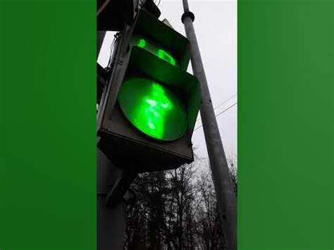 Звуковой светофор - YouTube Картинка - Звуковой светофор - YouTube