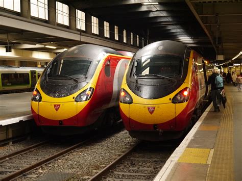 Virgin Trains Class S At London Euston In The Gloom Th Flickr