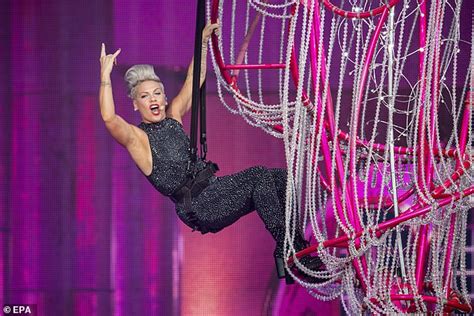 Pink Pulls Out All The Stops As She Storms The Stage In Zurich Daily Mail Online