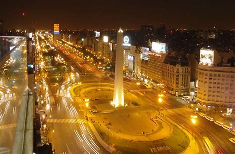 Postal obligada / obelisco de buenos aires. Avenida 9 de Julio de noche (Obelisco cruzando con ...