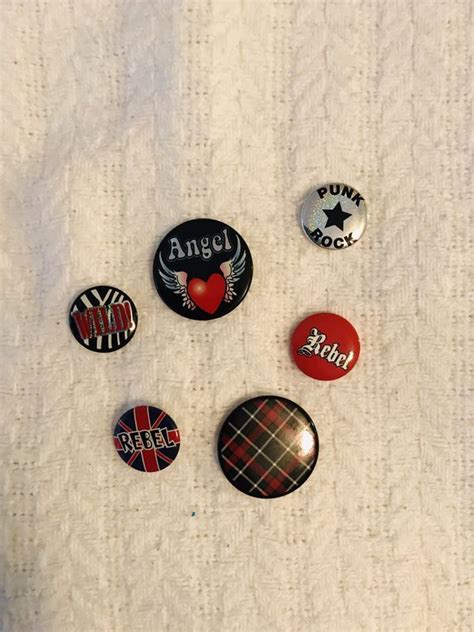 Hot Topic Pins For Sale In Inverness Fl Offerup In 2021 Hot Topic