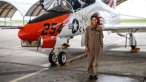 Us Navys First Black Female Fighter Pilot To Receive Her Wings Thegrio