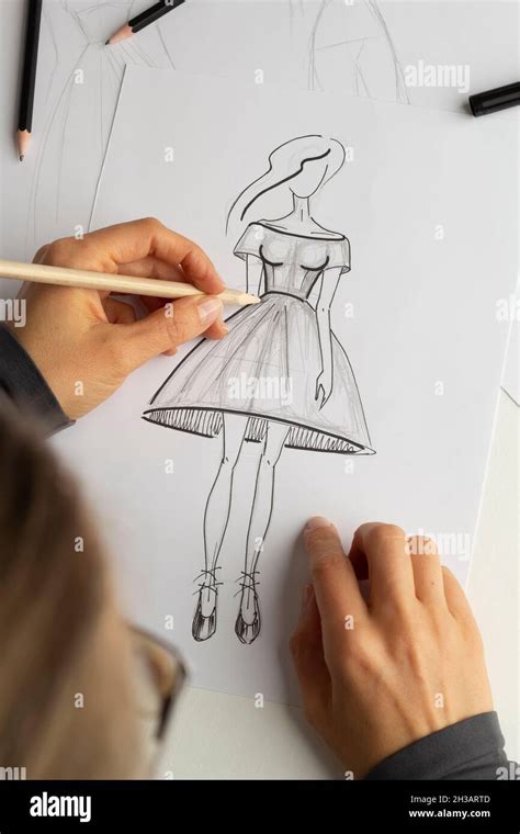 Discover More Than 67 Fashion Designer Pencil Sketch Best Ineteachers