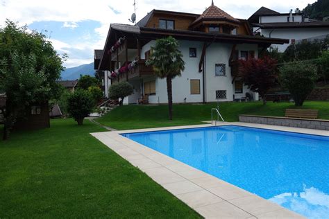 Contact haus christine on messenger. Ferienwohnungen Haus Christine - Riffian - Meran - Südtirol