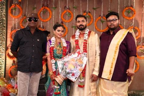 Director Parthiban And Actress Seethas Daughter Wedding Photos Filmibeat