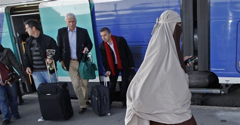 Niqab La France Sermonnée Par Des Experts De Lonu