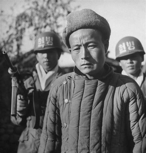 Chinese Pow Captured By Korean Army Hank Walker Nov 1950 War