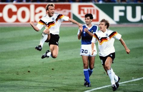 Wie die anderen teamwahlen nur wird hier die bestmögliche nationalmannschaft ab 1990 gesucht. Die Nacht von Rom: Deutschland wird Weltmeister 1990. Das ...