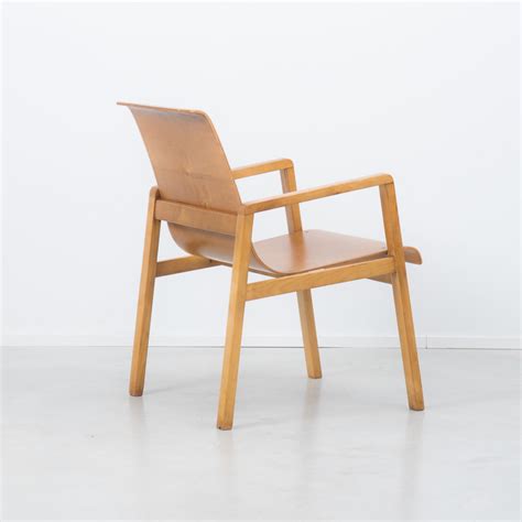 Alvar Aalto 403 Hallway Chair Béton Brut