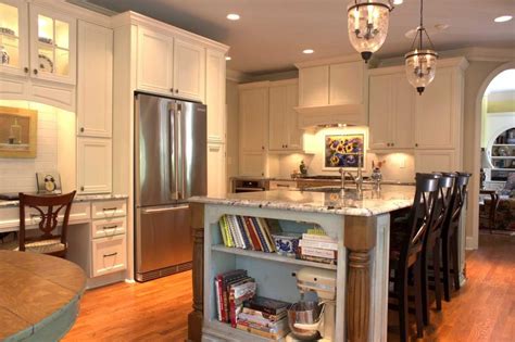 Hgtv home design & remodeling software makes it easy to design the kitchen of your dreams. Platinum Kitchens: Kitchens Refrig box, lights above bar ...