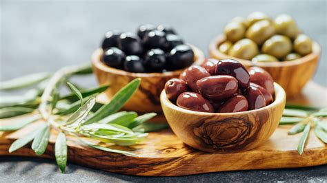 13 Types Of Olives And What Theyre Used For