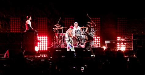 Red Hot Chili Peppers Rock Egypts Pyramids New Straits Times