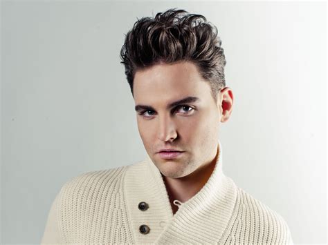 On men's haircuts you will find here the best hairstyles for men and boys, styled by the best barbers in the world. Traditional short haircut for career oriented men