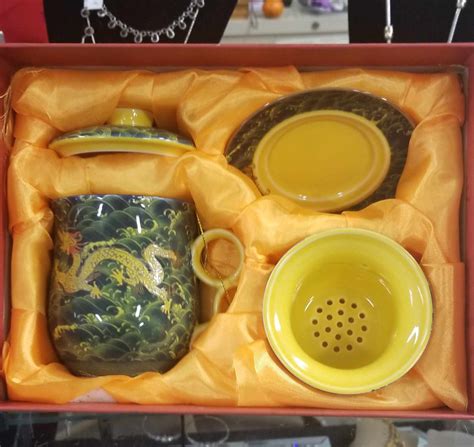 Shopping paradise right here.... - Wachusett Earthday, Inc.