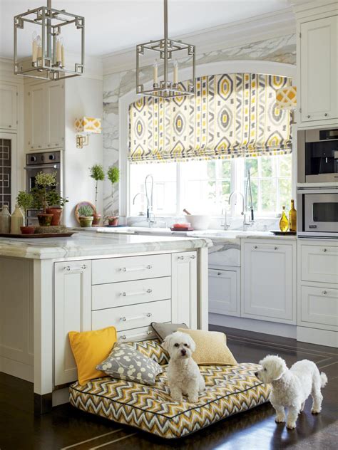 Say goodbye to lightweight and classic cafe curtains styles. Creative Kitchen Window Treatments: HGTV Pictures & Ideas ...