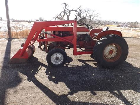 International 404 2wd Tractor W Front End Loader Bigiron Auctions