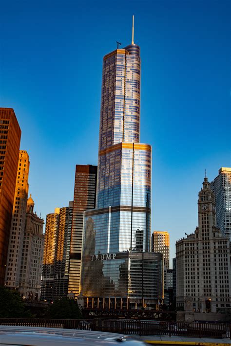 The Trump Tower Chicago - Nickelige Photos