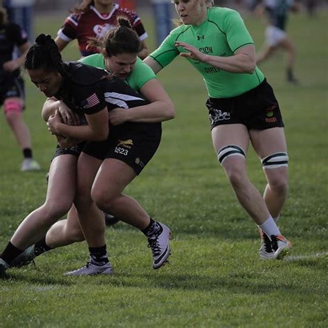 Elona Williams Of Ccig Tiger Rugby Fights Through Opposition At Las