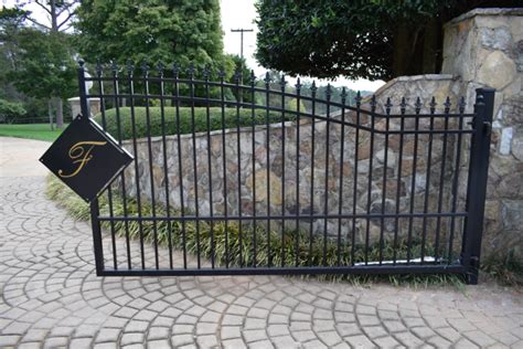 Custom Aluminum Driveway Gate Greenville Fences