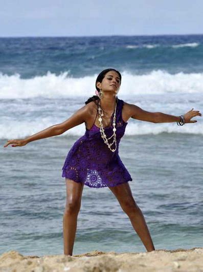Actress Shraddha Das Exposing Bikini In Fashion Dress Actressmail