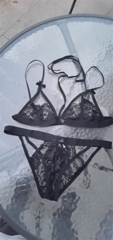 sexy bra and panty new design hot erotic lace 2 piece set women sexy lingerie wrapped chest open