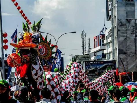 Kelompok Naga Sinar Surya Turut Meriahkan Cap Go Meh Di Pontianak