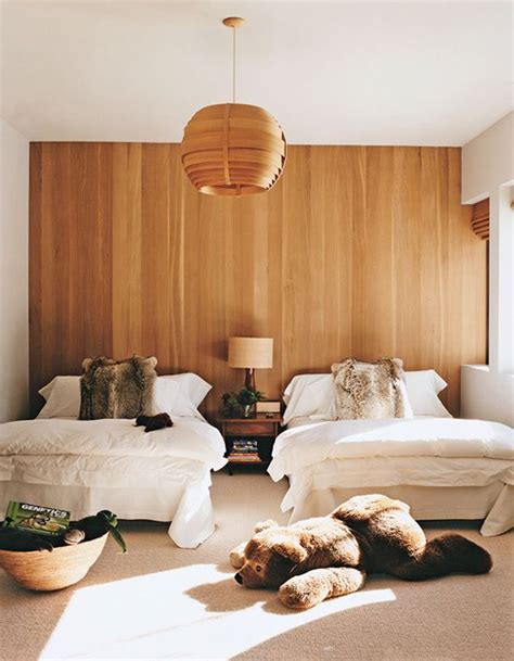 20 Modern And Creative Bedroom Design Featuring Wooden Panel Wall