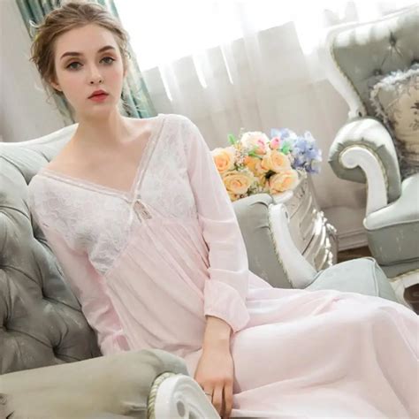 Plus Size Lace Patchwork Cotton Nightgowns 2018 New V Neck Full Sleeve Sexy Palace Sleepdress