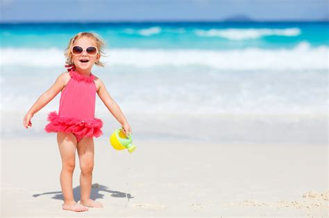 17 Ways To Have Fun At The Beach With Kids Popsugar Moms