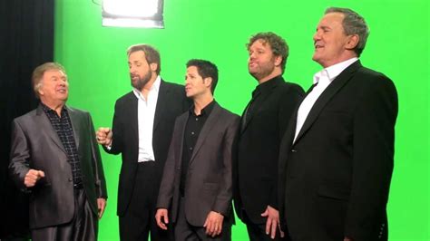 I recommend listening to this somewhere with decent speakers and the volume turned up and if it doesn't give you goosebumps, you might have lost your soul somewhere lol. A 4th of July MUST! Listen to Gaither Vocal Band singing ...