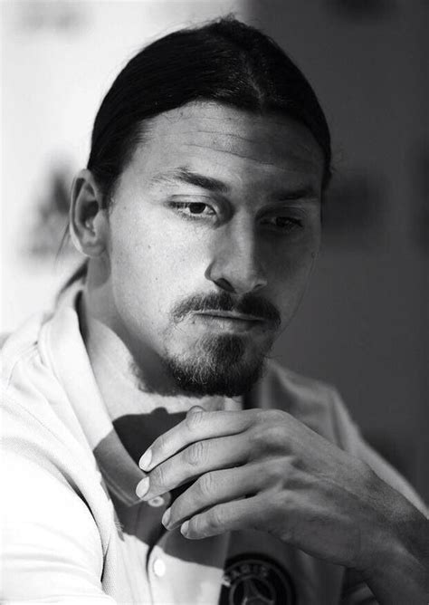 Pin de Forza Ibra em Zlatan Ibrahimovic | Ideias para cartaz, Zlatan