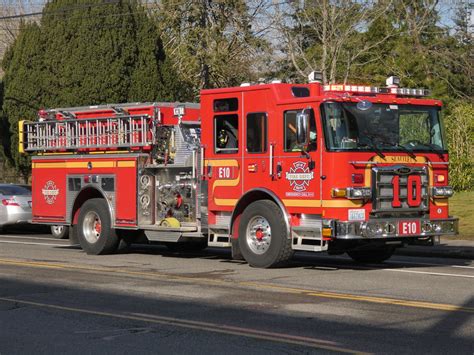 Seattle Fire Engine 10 Sfd E10 Looking Great In The Aftern Flickr