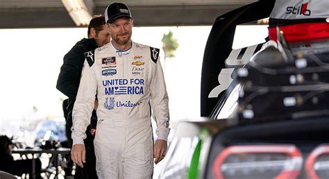 Dale Jr Finds Positives At Daytona Rules Out Talk Of A Cup Return