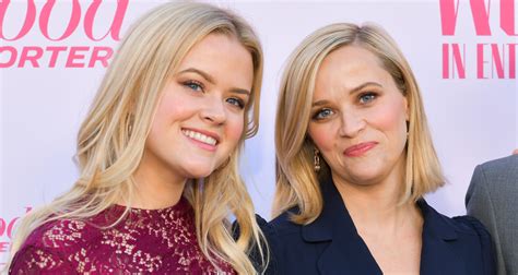 Reese Witherspoon And Daughter Ava Are Twinning During Night Out Ava Phillippe Reese