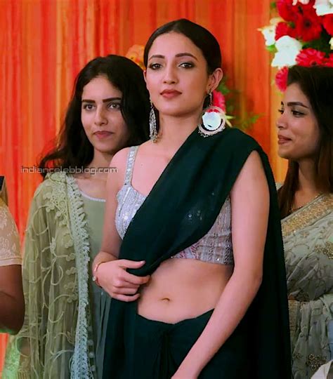 neha shetty telugu dj tillu 7 hot saree navel hd caps