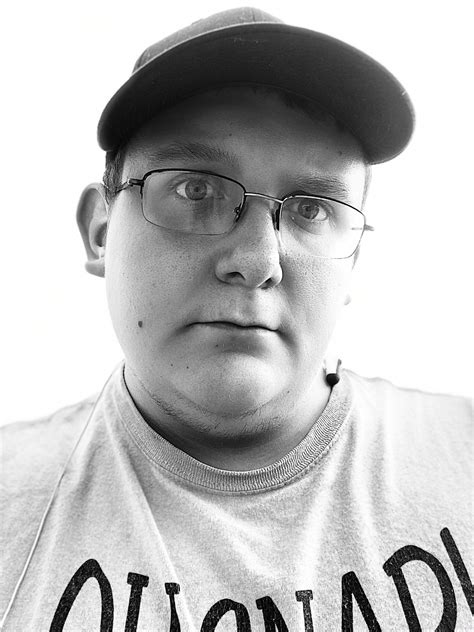 Hello loves, brand new to this place and hoping to make friends and