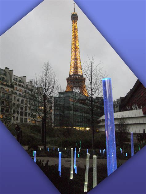 Anda ingin menyingkirkan semua aplikasi yang tidak perlu dalam ponsel anda dan menghiasnya dengan canggih. Gambar Wallpaper Paris Warna Ungu - Gudang Wallpaper