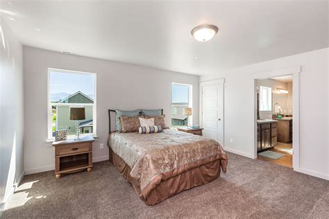 If you are in a relationship, this may not be the best choice for you, as the fit will be exceedingly tight. This master bedrooms is located in our 2157 floor plan ...