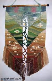 George calinescu si tudor vianu, apoi institutul de arte plastice nicolae grigorescu. TAPISERIE DE PERETE - BALADA - Textile, Covoare si mochete