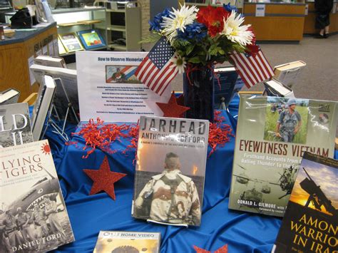 Librarydisplayideas Remembering Our Nations Heroes Library