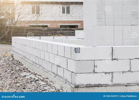 Aerated Concrete Unfinished House Wall Made From Aerated Autoclaved