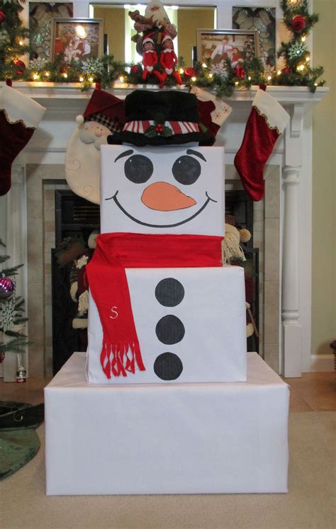 Wondering what to gift your loved ones this christmas? Snowman gift box tower for Christmas (stacked boxes) | Diy ...