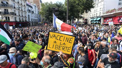 thousands protest france s vaccine pass for a third week the new york times