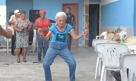 Abuela Baila ¡de Forma Increíble