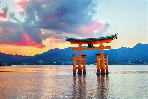 Top 5 Places To Visit In Japan